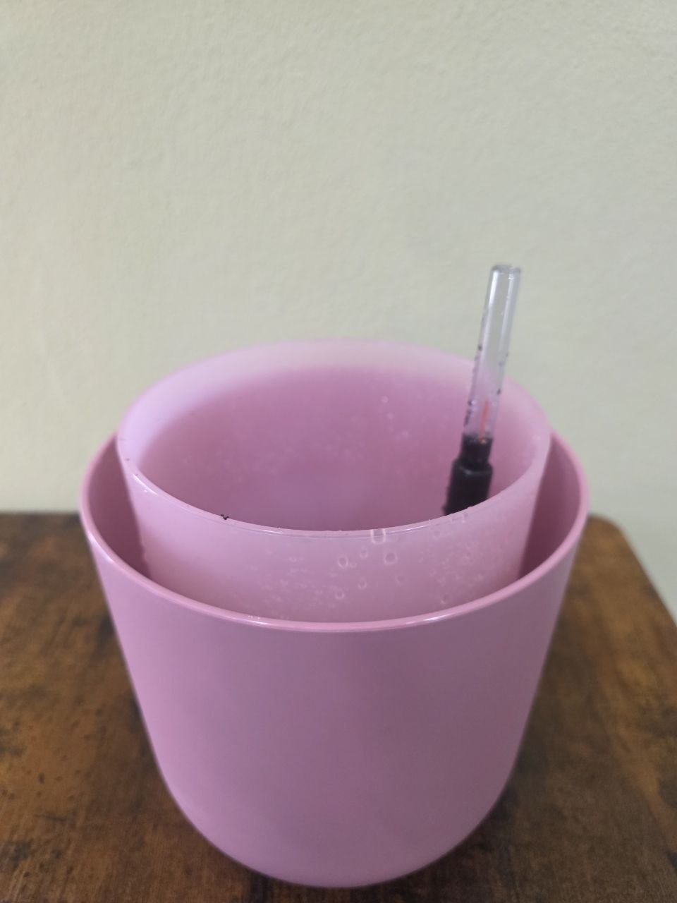 Samozavlažovací okrasný květináč s vložkou pr. 15 cm