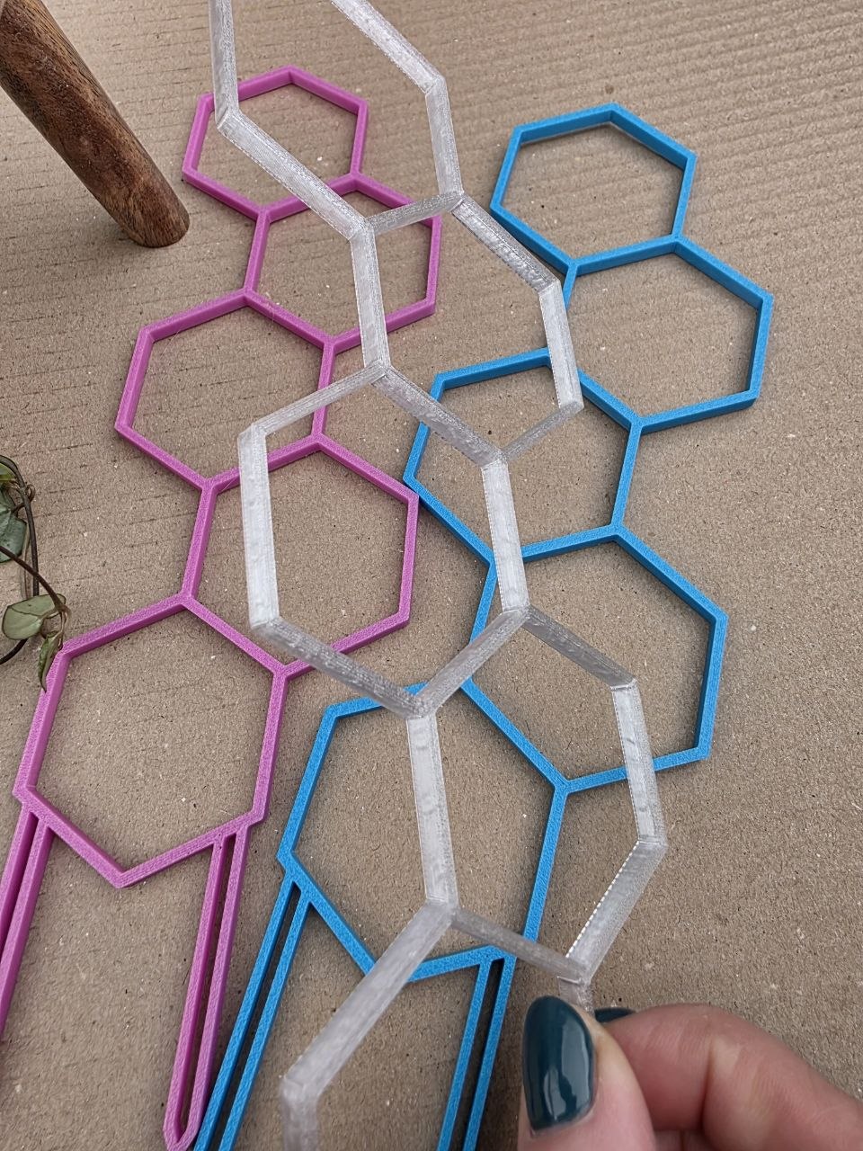 Opora mřížka 3D tisk barevná na drobné květiny