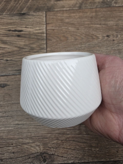 Keramický obal na pr. 6 cm vypoulené dno