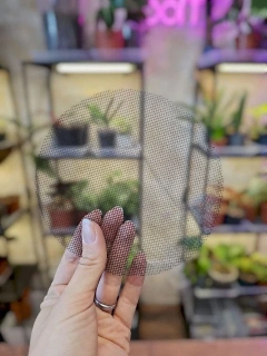 Drenážní síťka do květináče 14 cm