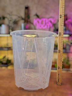 Hluboký průhledný květináč s bočními vzduchovými otvory 28 cm